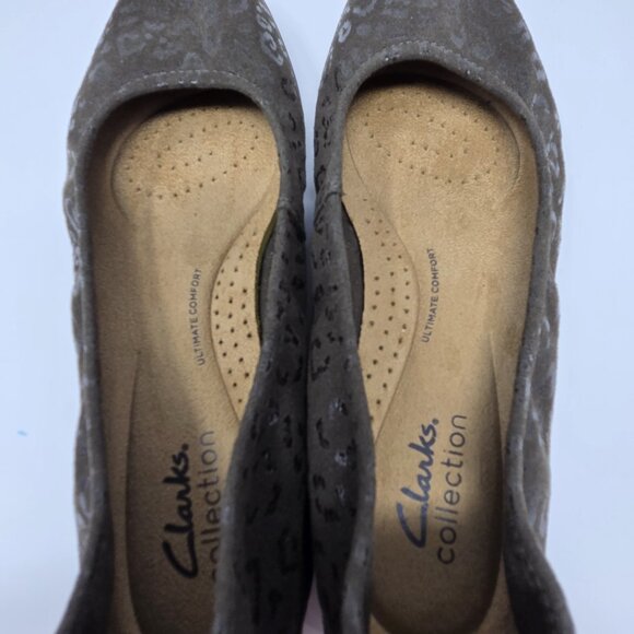 Clarks Collection 7.5 Olive Flexible Slip On Flats Padded Jenette Ease Interests - Picture 6 of 9